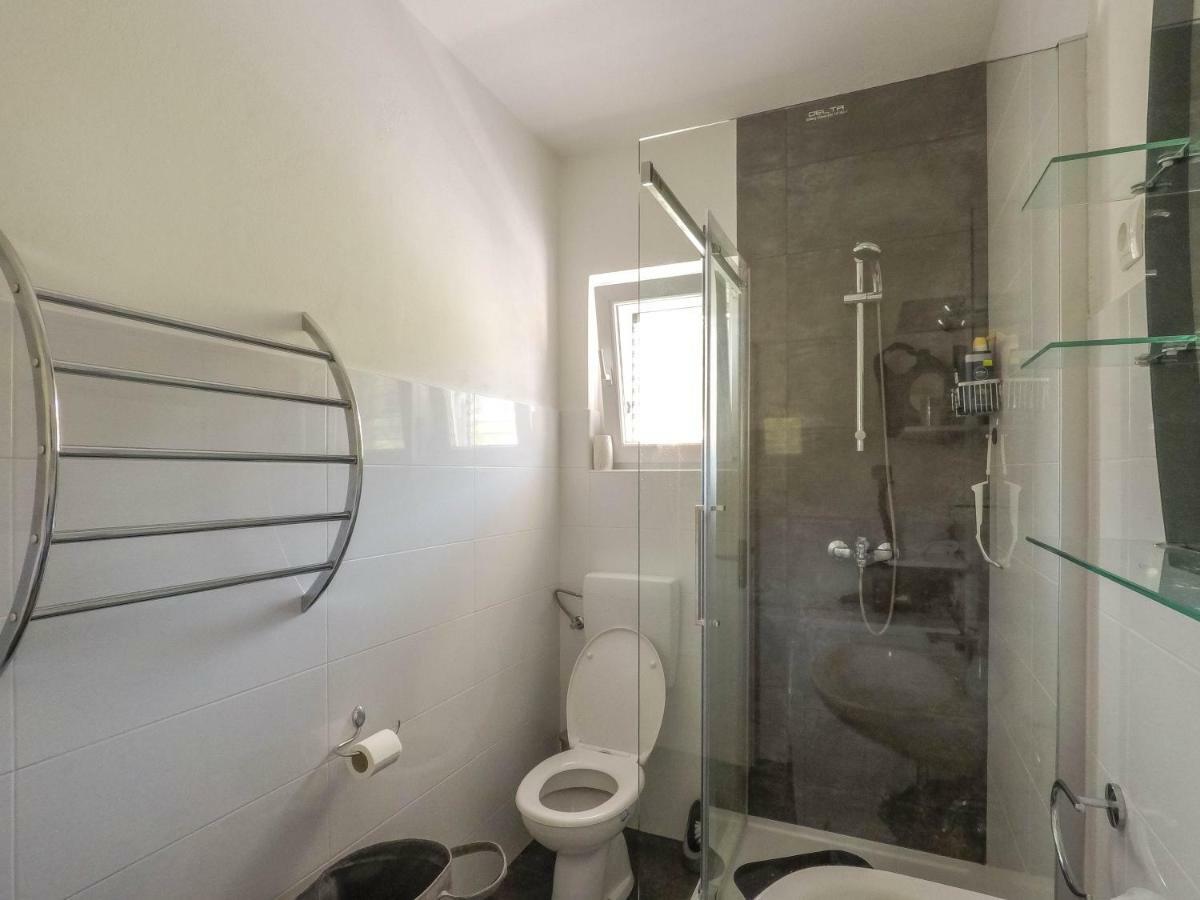 Apartment Marinsko Veli Iž Εξωτερικό φωτογραφία