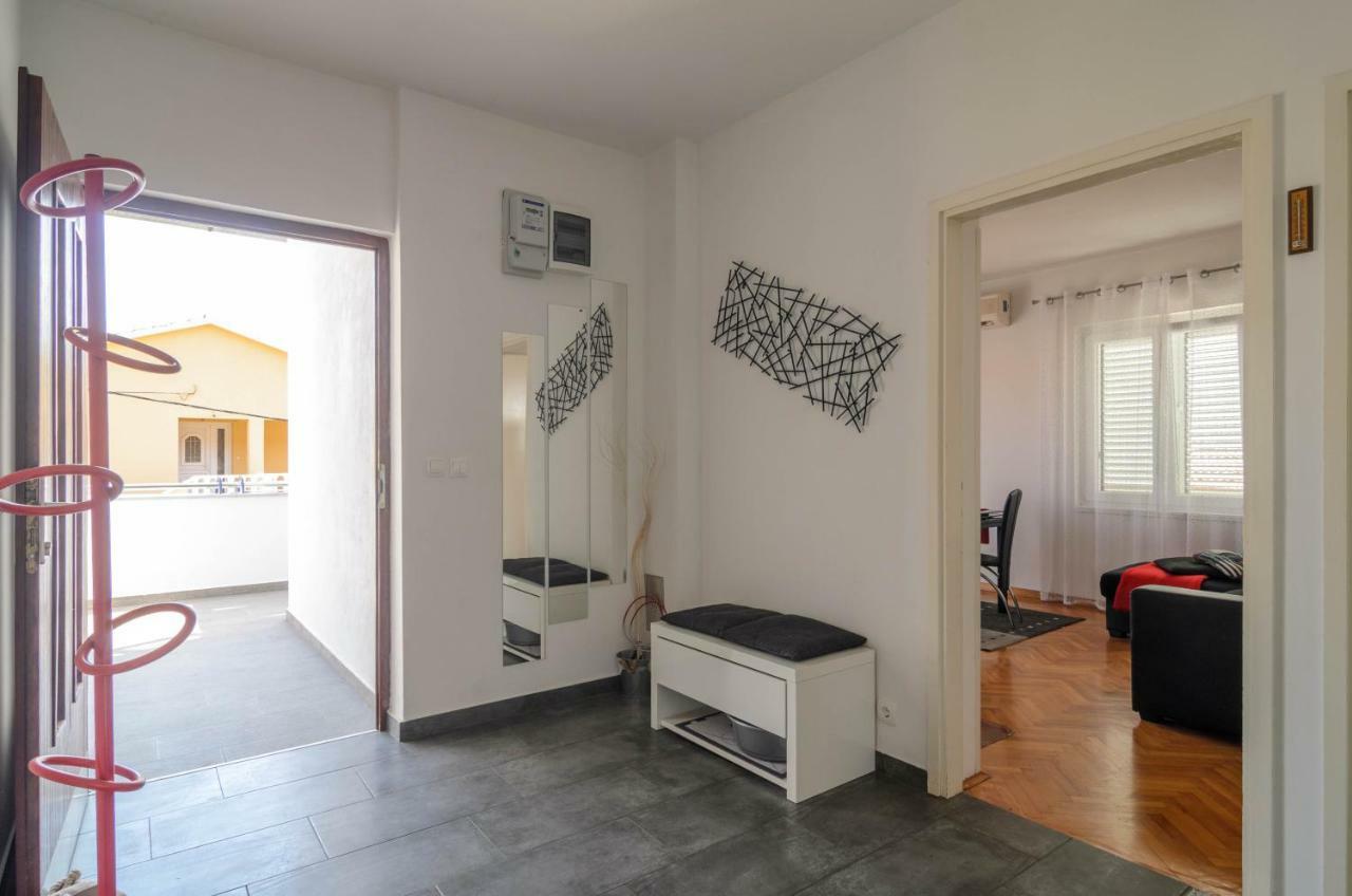 Apartment Marinsko Veli Iž Εξωτερικό φωτογραφία